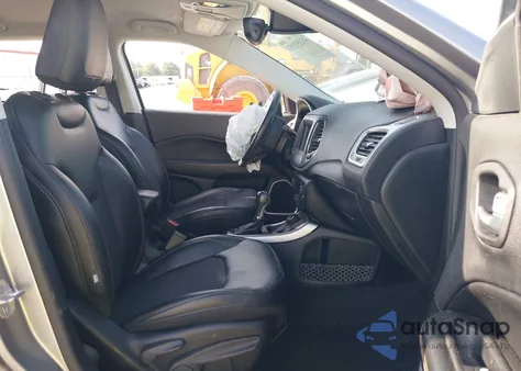 2018 Jeep Compass Latitude 4X4 из США, поврежденный, VIN 3C4NJDBB9JT155269